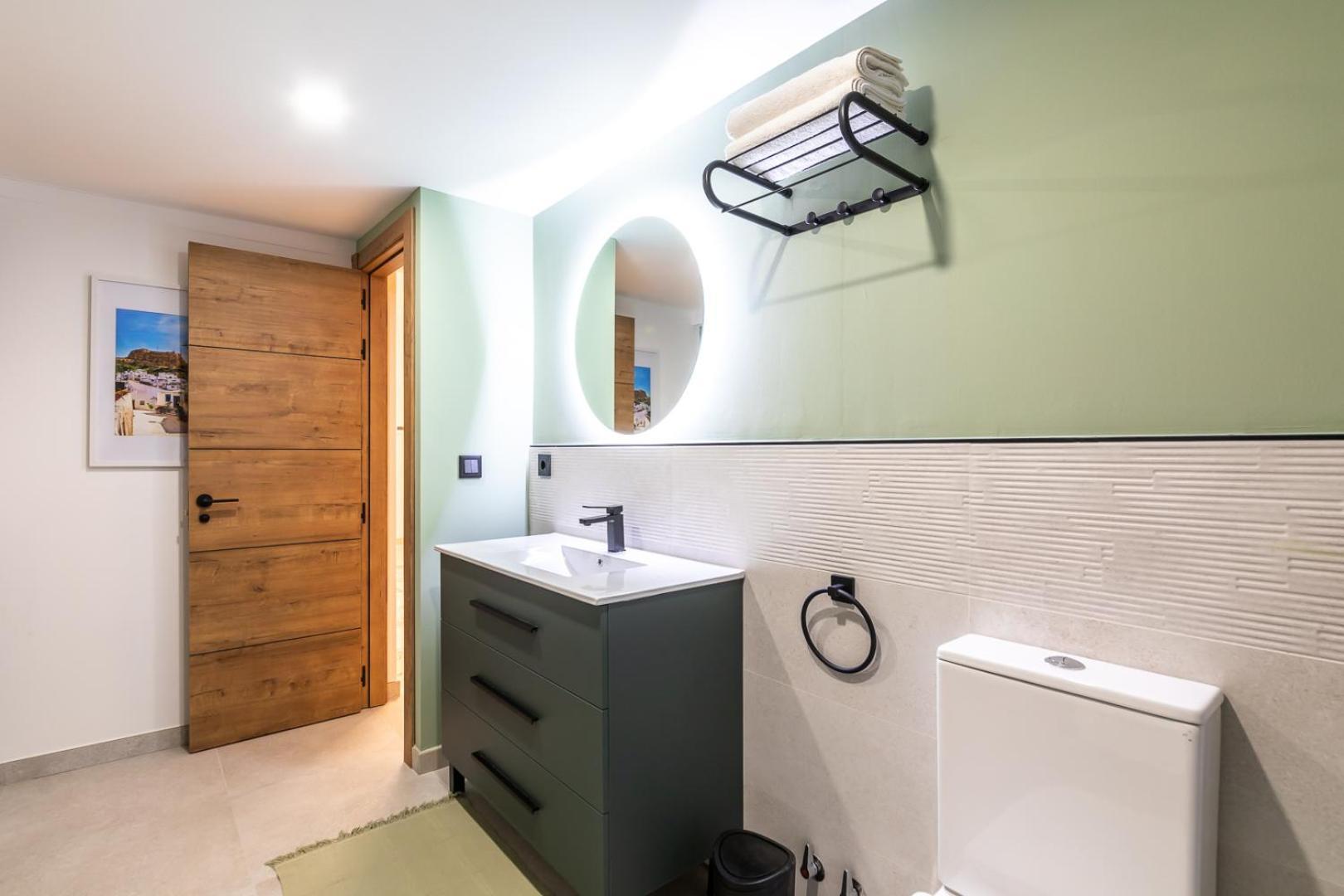Apartamento Noguera Loft "B" อาลิกันเต ภายนอก รูปภาพ